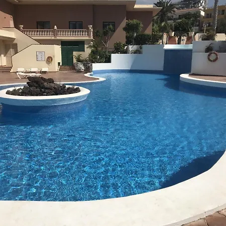 Club Paraiso * 아데제