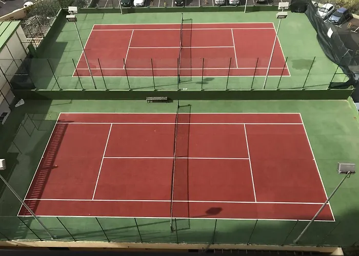 Club Paraiso アデヘ