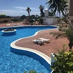 Club Paraiso * 阿德耶