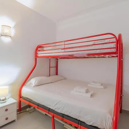 Club Paraiso * Адехе