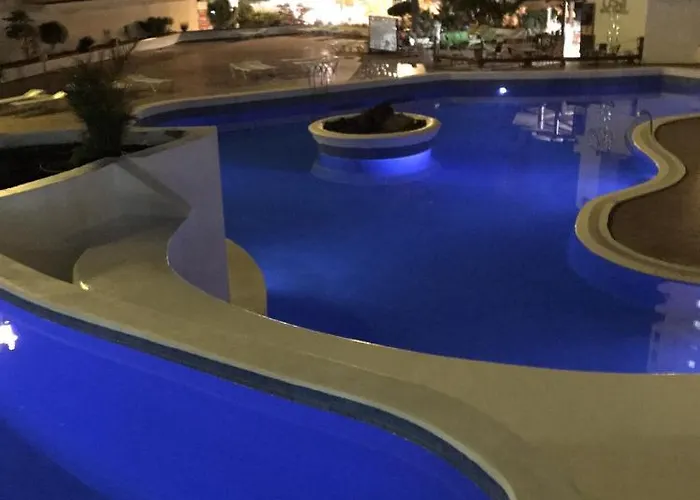 Club Paraiso Апартаменти *